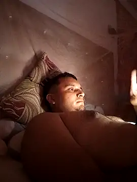 Hotguys111 online show from November 2025 09:54:02 AM