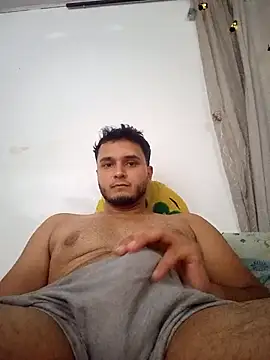 Hotguys111 online show from September 2025 05:24:02 AM