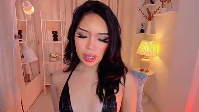 MS LUNA online show from March 2026 09:33:02 PM