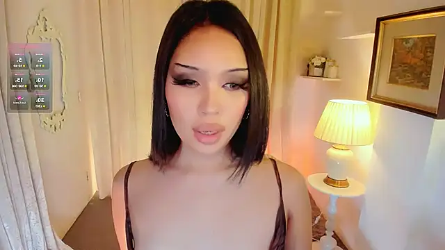MS LUNA online show from April 2026 11:33:02 PM