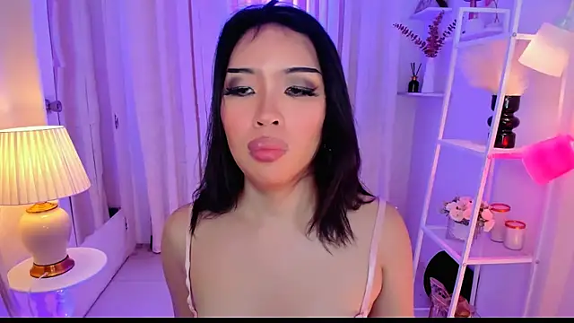 MS LUNA online show from March 2026 11:23:02 PM