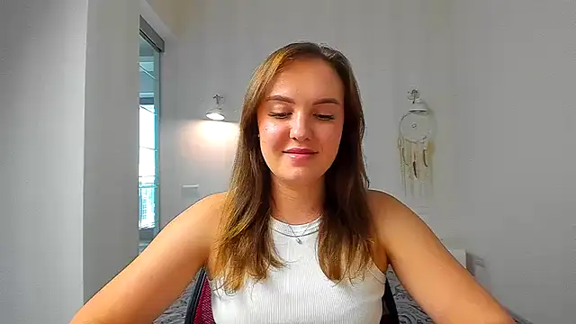 EmmaNorman online show from September 2025 02:28:02 PM