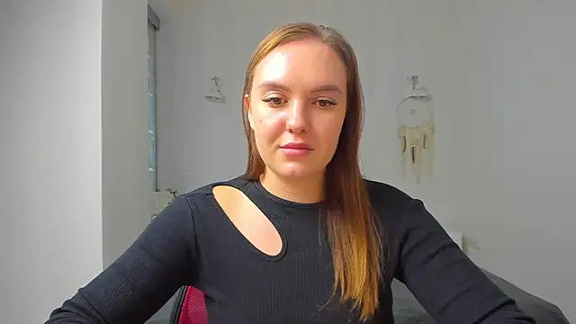EmmaNorman online show from October 2025 01:02:01 PM