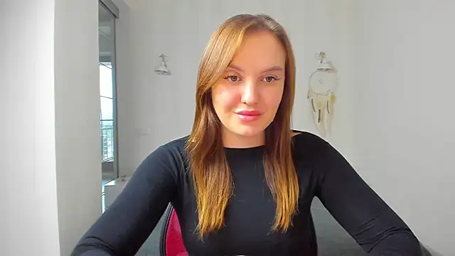 EmmaNorman online show from October 2025 01:56:01 PM