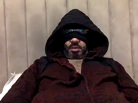 CaiBull online show from February 2026 09:43:02 PM