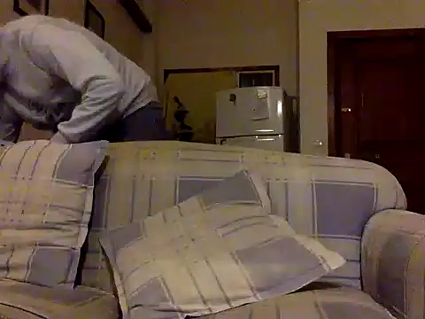 CaiBull online show from February 2026 08:32:02 PM