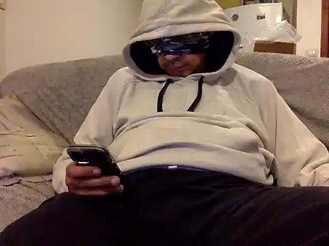 CaiBull online show from December 2025 07:03:02 PM