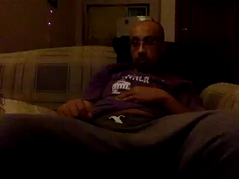 CaiBull online show from November 2025 08:53:02 PM