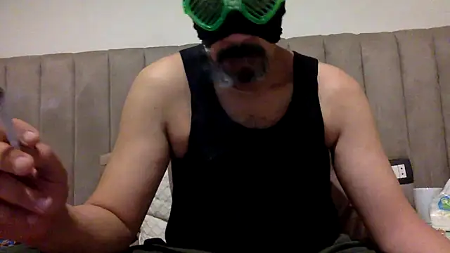 CaiBull online show from June 2026 08:25:01 PM