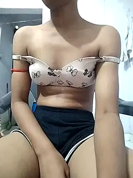 Naina 04 online show from November 2025 05:17:02 PM