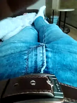 Pio185 online show from November 2025 12:39:02 PM