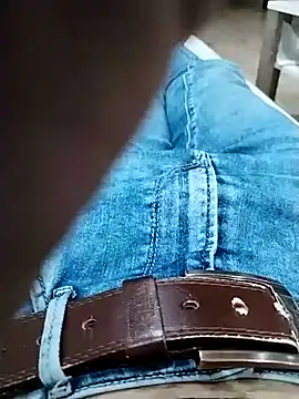 Pio185 online show from December 2025 09:15:01 PM