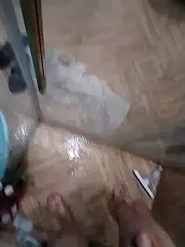 Snapshot of Pio185 chatting on October 2025 09:11:02 PM Pio185 online show from October 2025 09:11:02 PM