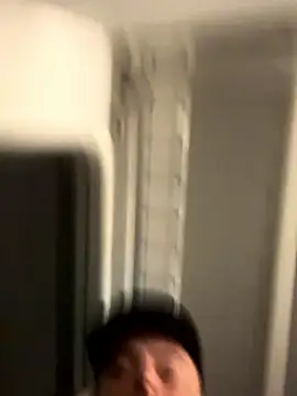 Carlosmauricio123 online show from March 2026 02:11:01 AM