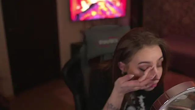 Snapshot of lis_silver chatting on October 2025 02:24:02 PM lis silver online show from October 2025 02:24:02 PM