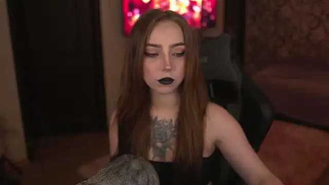 Snapshot of lis_silver chatting on October 2025 06:40:01 PM lis silver online show from October 2025 06:40:01 PM