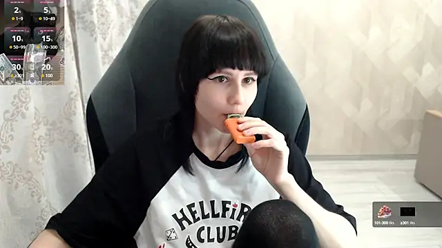 MistyDark online show from October 2025 10:27:01 AM