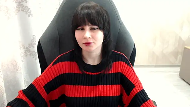 MistyDark online show from October 2025 10:27:02 AM