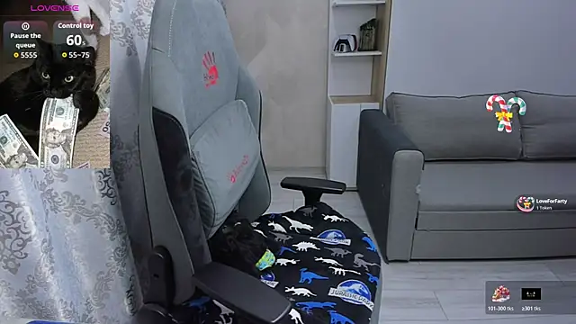 MistyDark online show from April 2026 10:28:01 PM