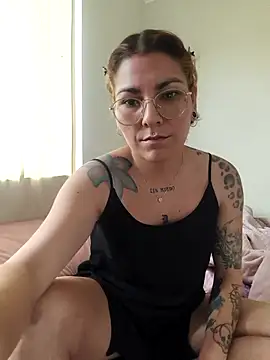 Snapshot of xjuanaxmaldadxxx chatting on November 2025 11:10:02 AM xjuanaxmaldadxxx online show from November 2025 11:10:02 AM