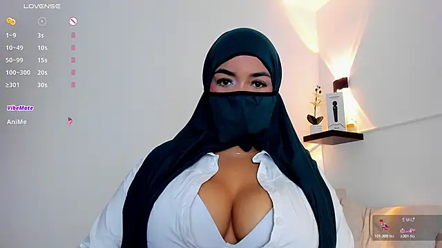 Snapshot of thaira_aly chatting on November 2025 11:38:01 PM thaira aly online show from November 2025 11:38:01 PM