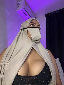 thaira aly online show from April 2026 11:06:01 PM