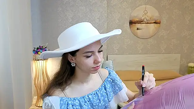 Snapshot of KellyShines chatting on June 2026 01:22:02 PM KellyShines online show from June 2026 01:22:02 PM