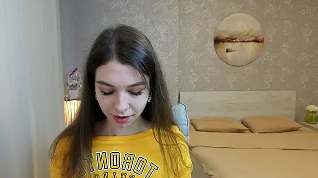 Snapshot of KellyShines chatting on April 2026 03:09:01 PM KellyShines online show from April 2026 03:09:01 PM