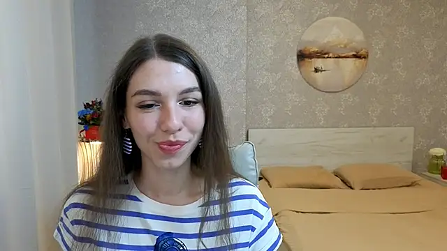 Snapshot of KellyShines chatting on May 2026 03:11:02 PM KellyShines online show from May 2026 03:11:02 PM