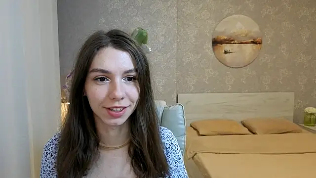 Snapshot of KellyShines chatting on May 2026 05:07:02 PM KellyShines online show from May 2026 05:07:02 PM