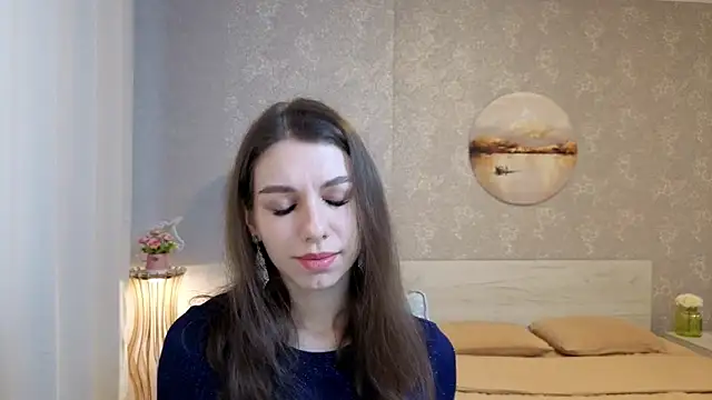 KellyShines online show from April 2026 02:13:02 PM