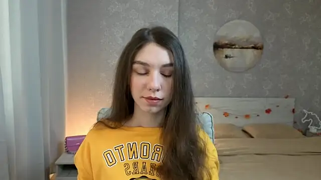 KellyShines online show from December 2025 07:25:02 AM