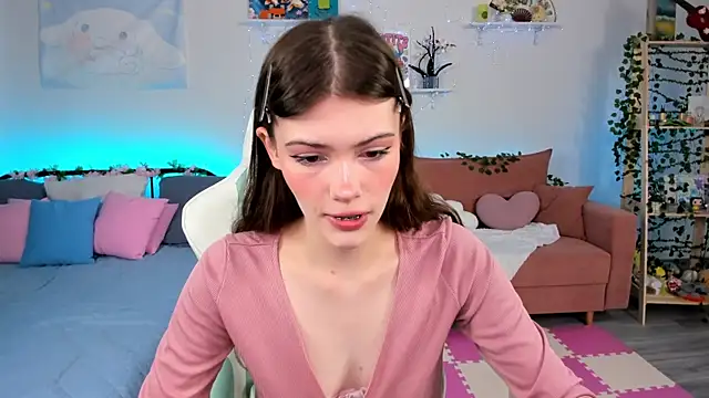 Zoe Vee online show from July 2026 03:24:01 AM