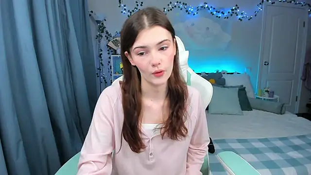 Zoe Vee online show from October 2025 03:27:02 AM