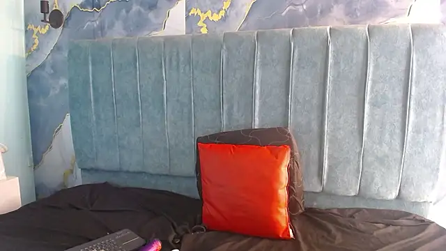 Megara 25 online show from January 2026 01:47:02 PM