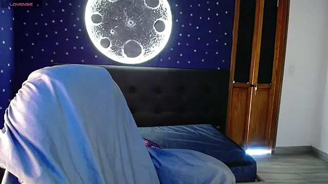 Megara 25 online show from April 2026 03:08:01 PM