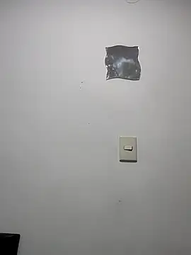 Megara 25 online show from February 2026 03:09:01 PM