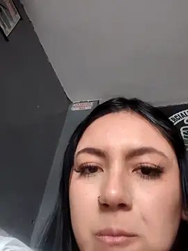 Megara 25 online show from September 2025 04:47:02 PM