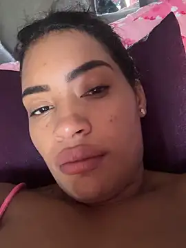 AmberMoss1 online show from April 2026 05:16:02 PM