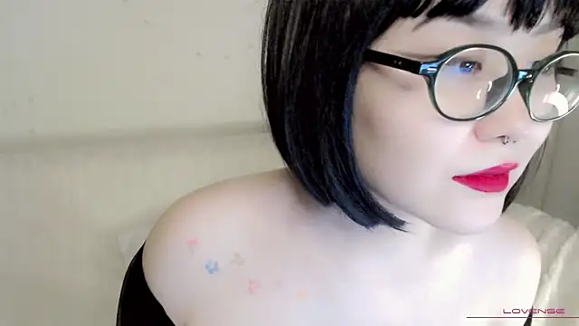 tsunade chan online show from December 2025 04:13:01 PM