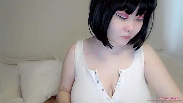 tsunade chan online show from October 2025 05:20:01 AM