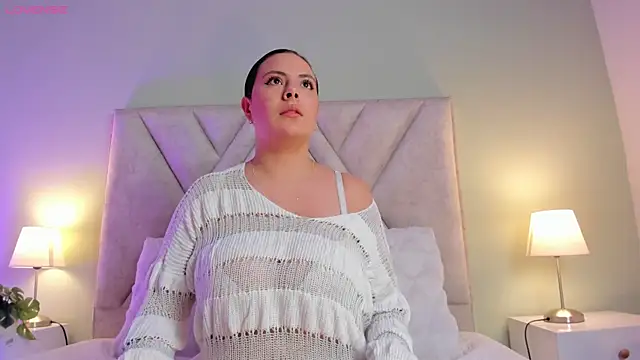 angelica cross  online show from April 2026 11:24:01 AM