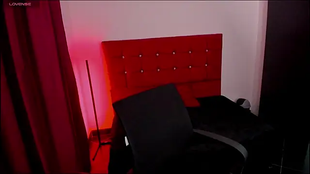 franny wolf online show from October 2025 02:57:01 AM