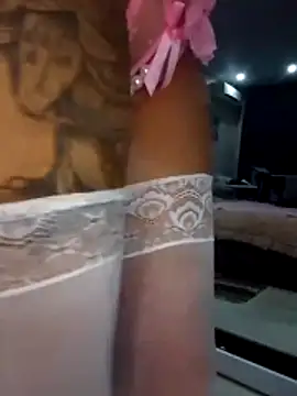 Snapshot of KissMiSveet chatting on November 2025 04:13:02 PM KissMiSveet online show from November 2025 04:13:02 PM