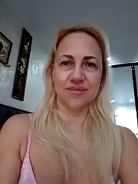 KissMiSveet online show from March 2026 06:35:01 AM