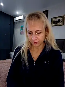 Snapshot of KissMiSveet chatting on December 2025 10:38:02 AM KissMiSveet online show from December 2025 10:38:02 AM