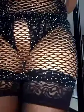 Snapshot of KissMiSveet chatting on November 2025 06:56:01 PM KissMiSveet online show from November 2025 06:56:01 PM