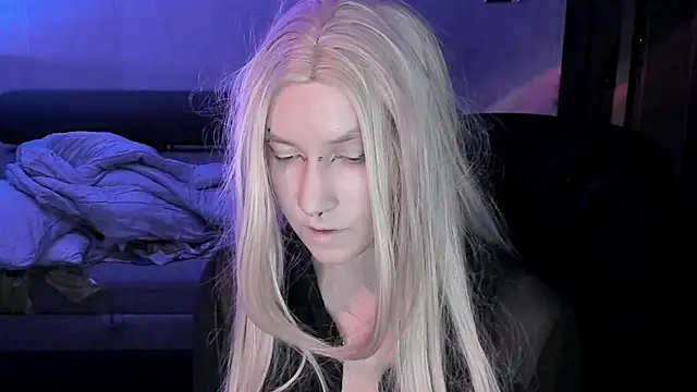 Akira-ivy online show from February 2026 03:00:01 PM