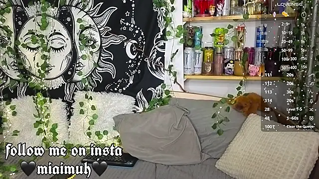 mia  yui online show from July 2026 09:59:01 PM