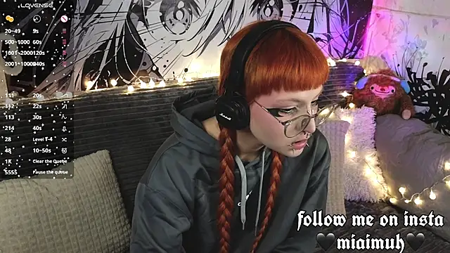 mia  yui online show from February 2026 09:24:01 PM